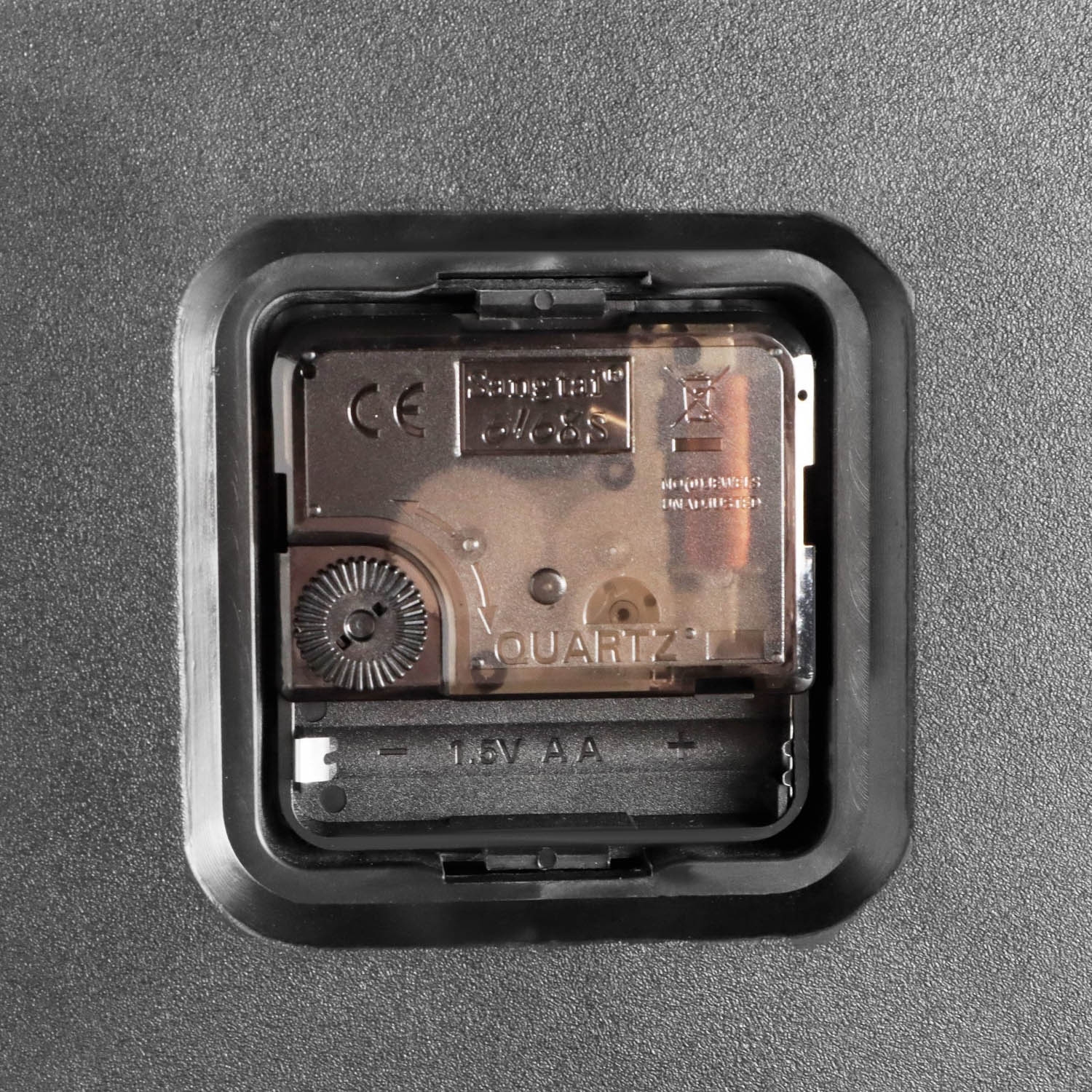 Часы настенные, серия: Классика, плавный ход, d-30 см, флуоресцентные, АА   9541317