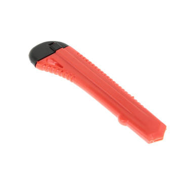 Нож строительный 18мм корпус пластик (3064942) "888" * 1/24/720