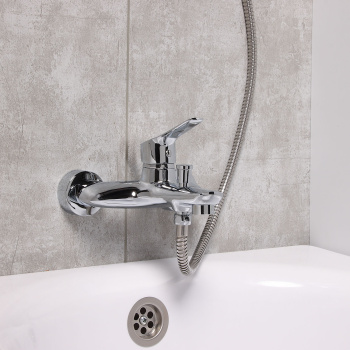 Смеситель для ванны Hans Fetter HF4304, короткий излив, однорычажный