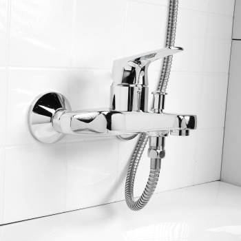 Смеситель для ванны GROHE BauFlow, короткий излив, однорычажный