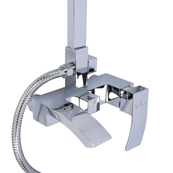 Смеситель д/ванны со стойкой для душа + ручной душ Diadonna D80335103 *1/4
